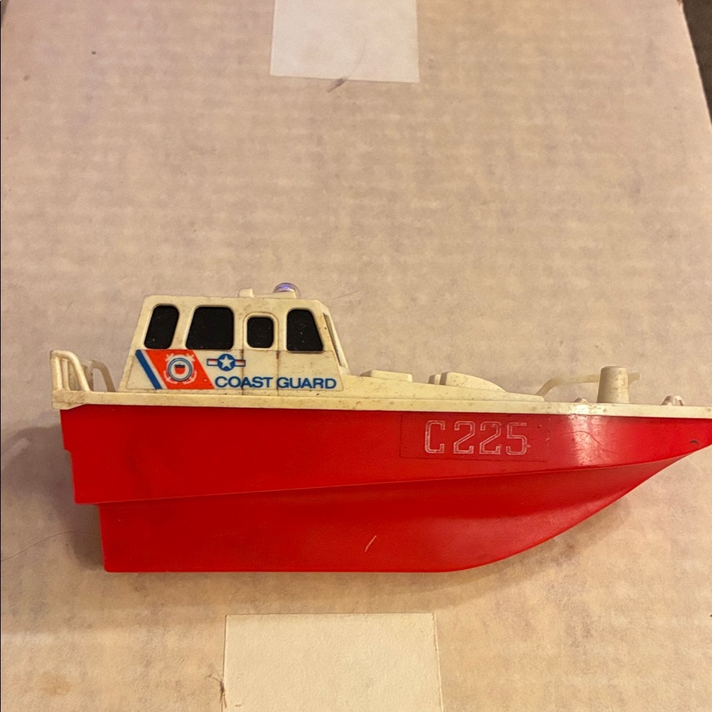 Vintage Majorette Sonic Flasher Coast Guard Boat C225 plastic red white